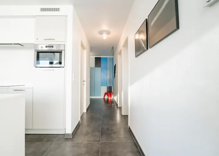 Ocean With Parking By Interhome